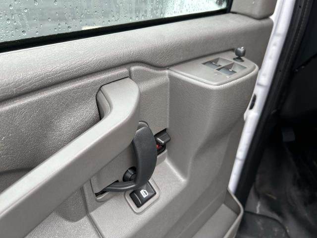 2024 GMC Savana Cargo 2500 Base