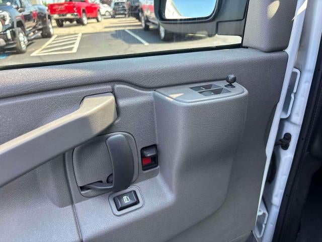 2025 GMC Savana Cargo Base