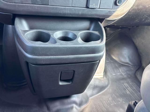2025 GMC Savana Cargo Base