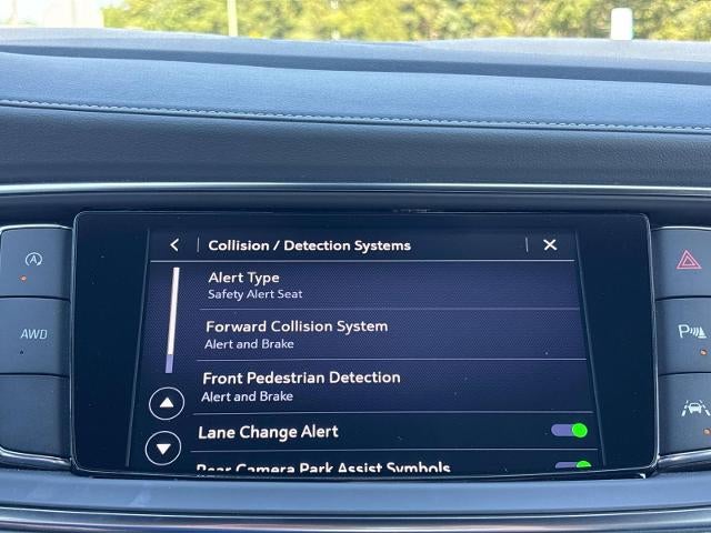 2023 Buick Enclave Essence