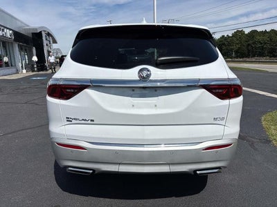 2023 Buick Enclave Essence