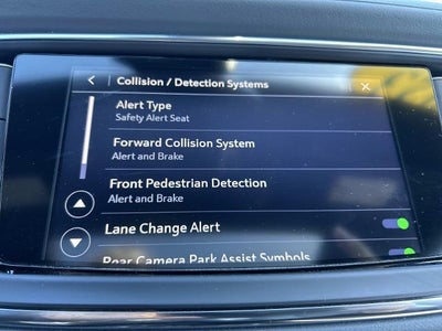 2023 Buick Enclave Essence
