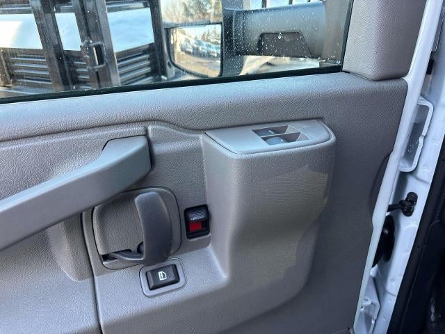 2026 GMC Savana Cutaway 3500 Base